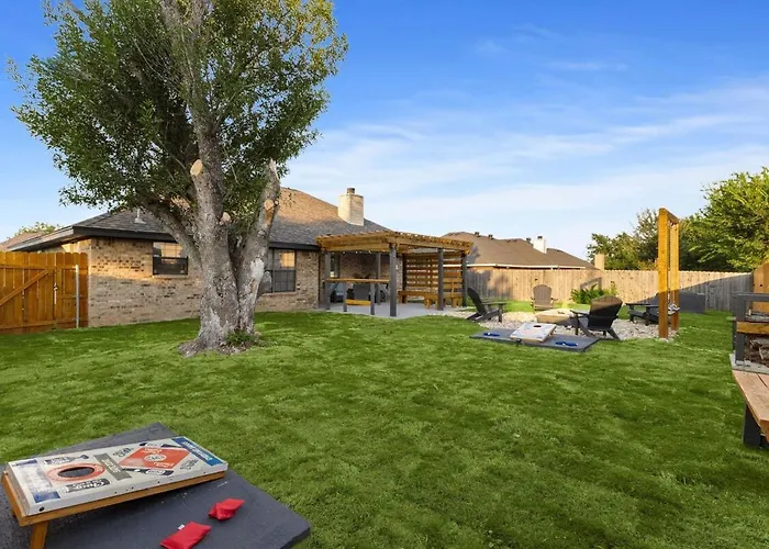 Smart With Alexa Backyard Holiday home Killeen