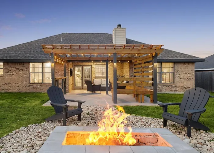 Smart With Alexa Backyard * Killeen